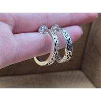 Echt zilveren oorbel stekers bewerkt.